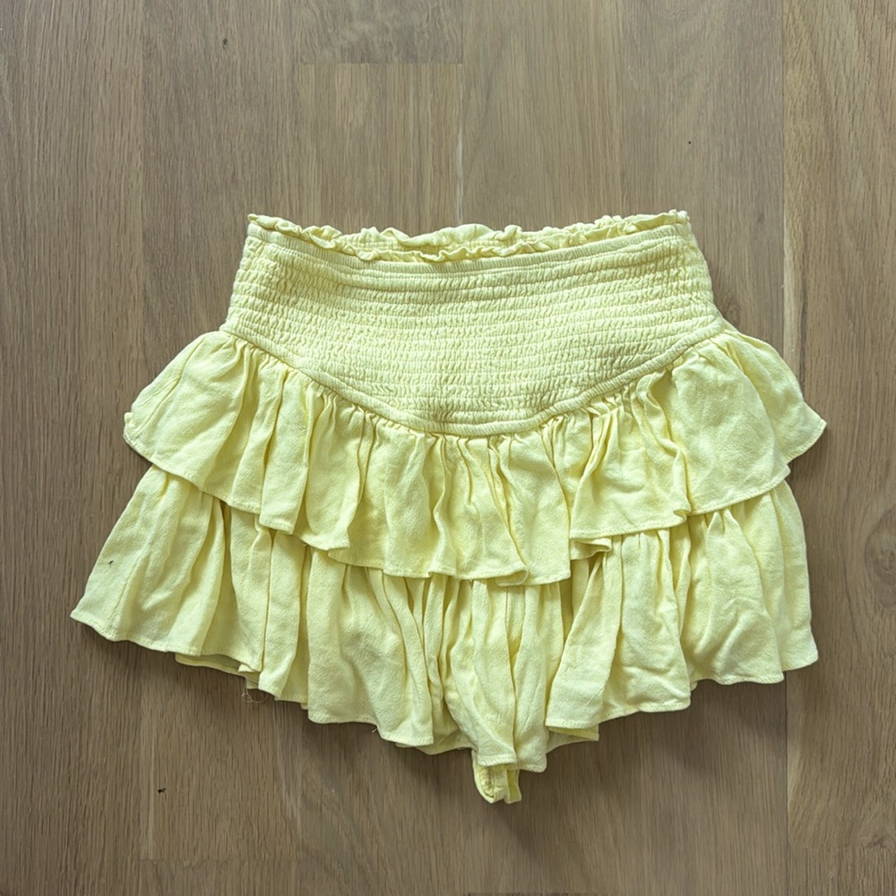 Yellow mini skirt rock and rags